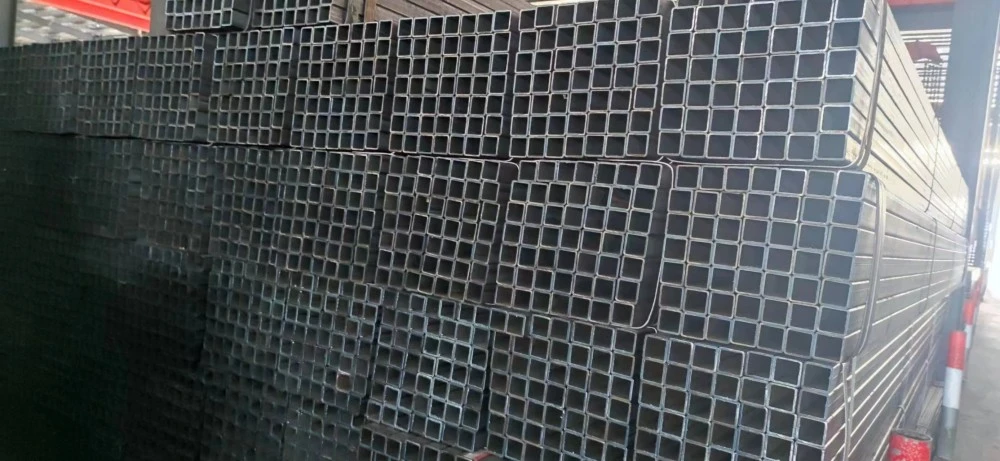 Black Rectangular And Square Steel Tube